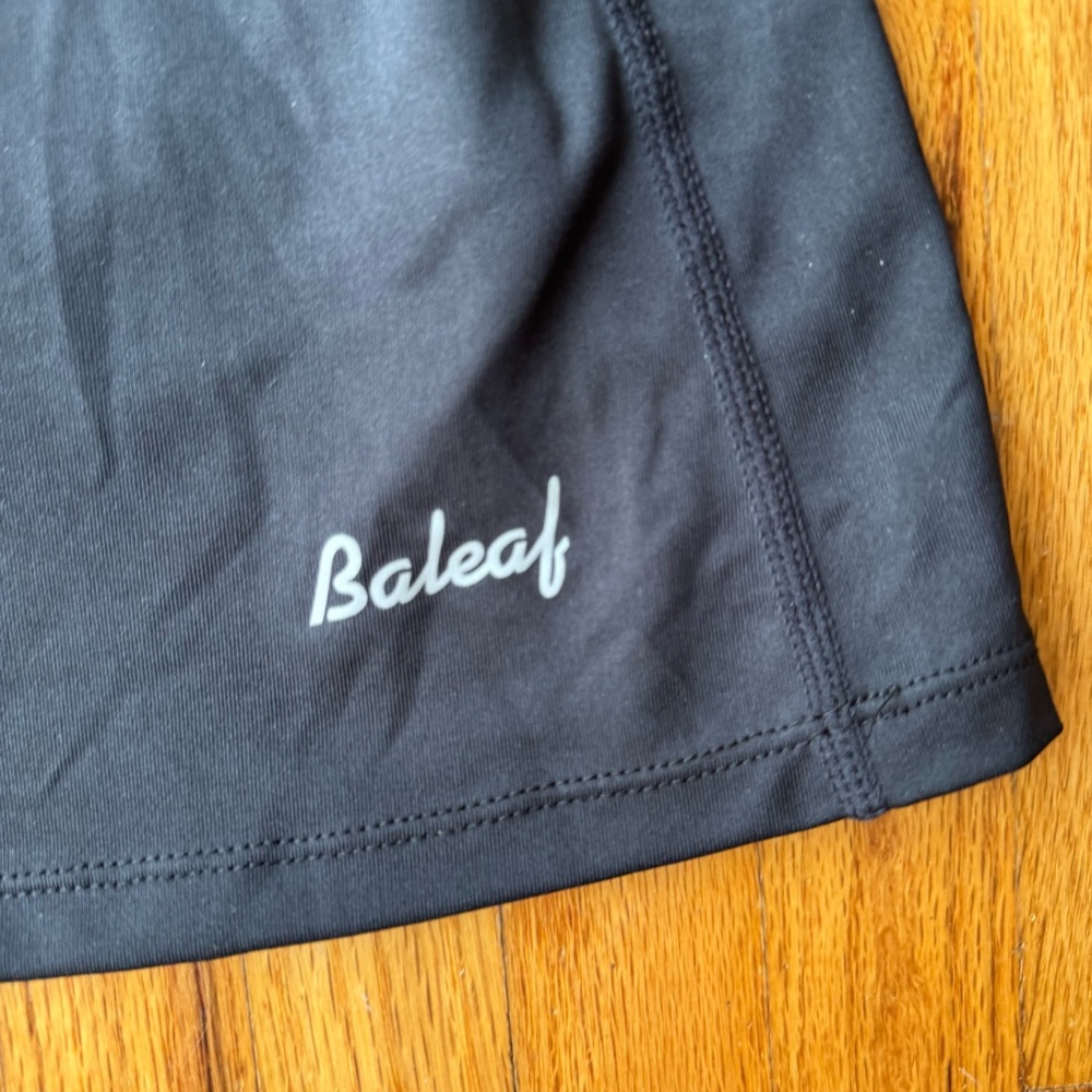 SOLD - Baleaf Black Laureate 3-Pocket Skort - Picture 7 of 15